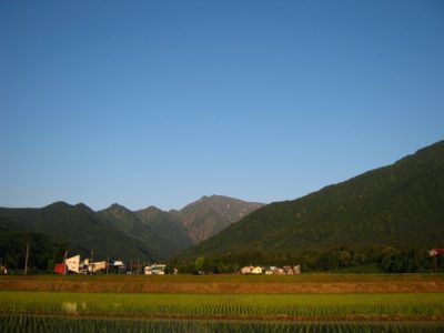 夕日を浴びた駒ケ岳